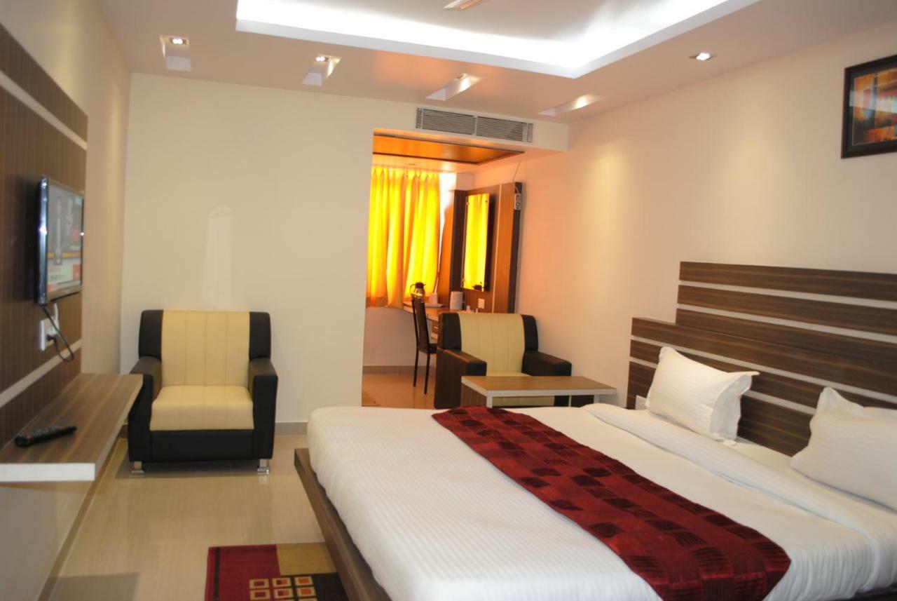 Hotel Saraswati Inn Aurangabad  Eksteriør bilde